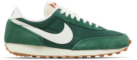 Nike Daybreak Vintage Fir (Women's) 